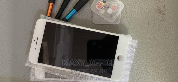 iPhone 8 Plus Original Screen · Photo 2