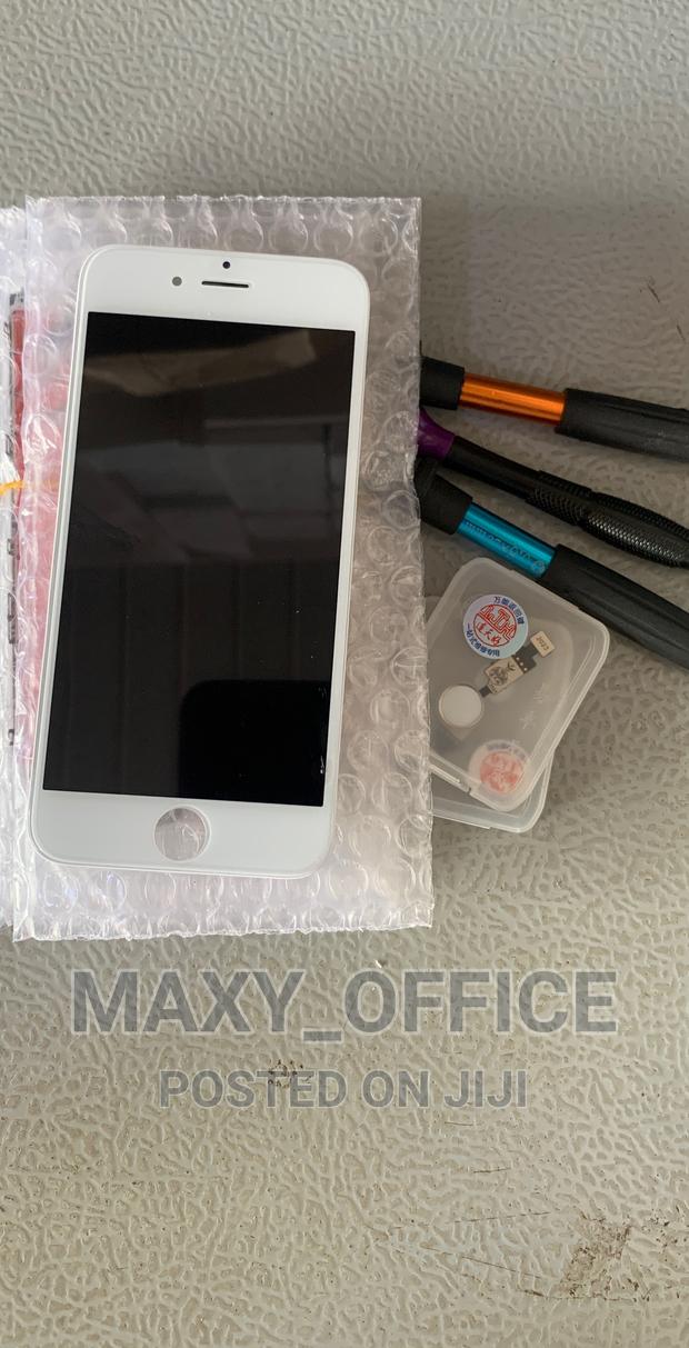 iPhone 6s Original Screen Replacement · Photo 1