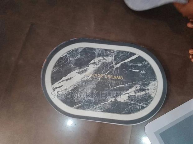 Super Absorbent Non Slip Bathroom Mat · Photo 7