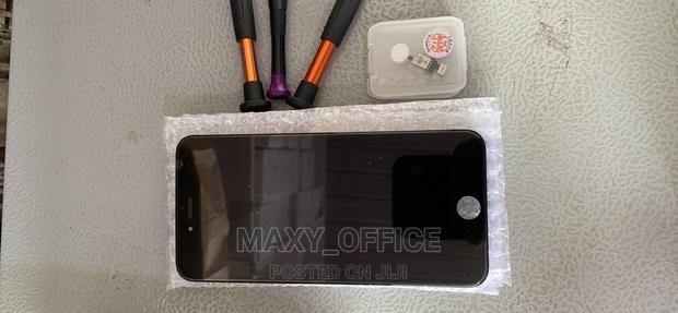 iPhone 6s Plus Original Screen Replacement · Photo 2