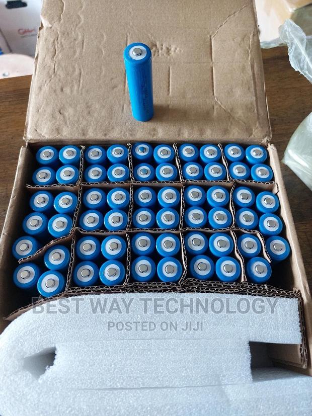 CCTV Solar Camera Battery · Photo 2