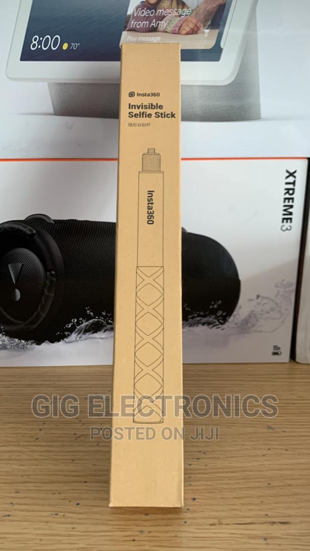 Insta360 X3 Invisible Selfie Stick · Photo 1