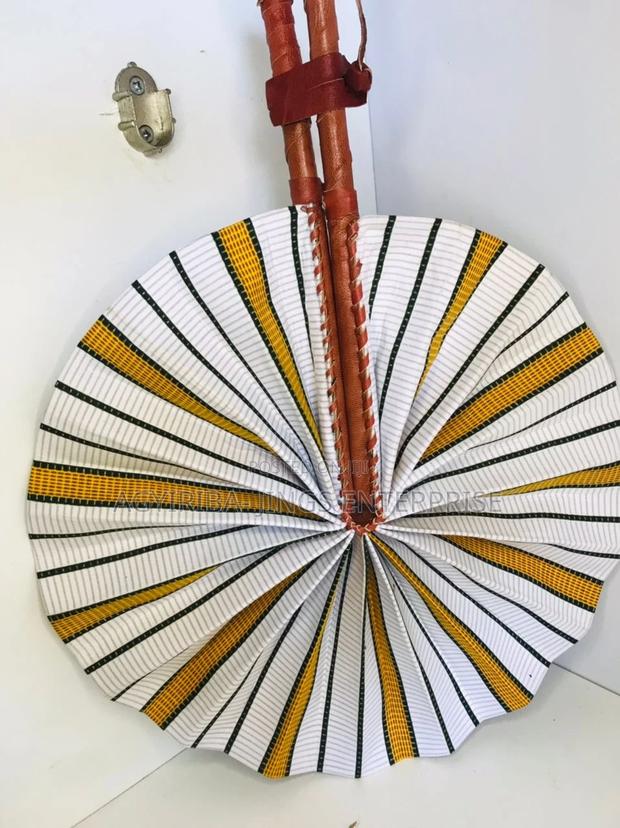 Fabric Hand Fan · Photo 1