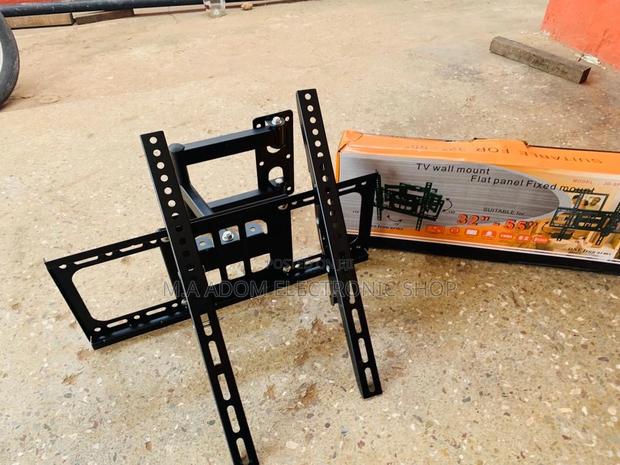 Elegant Black Adjustable Corner Wall Mount(32”-55”) · Photo 1