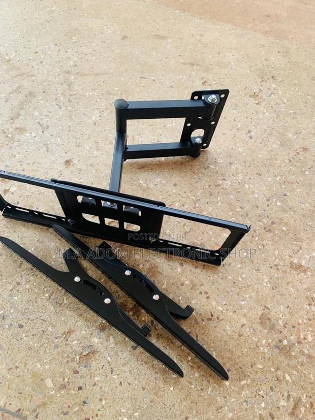 Stainless Steel Adjustable Corner Wall Mount(32-55”) · Photo 1