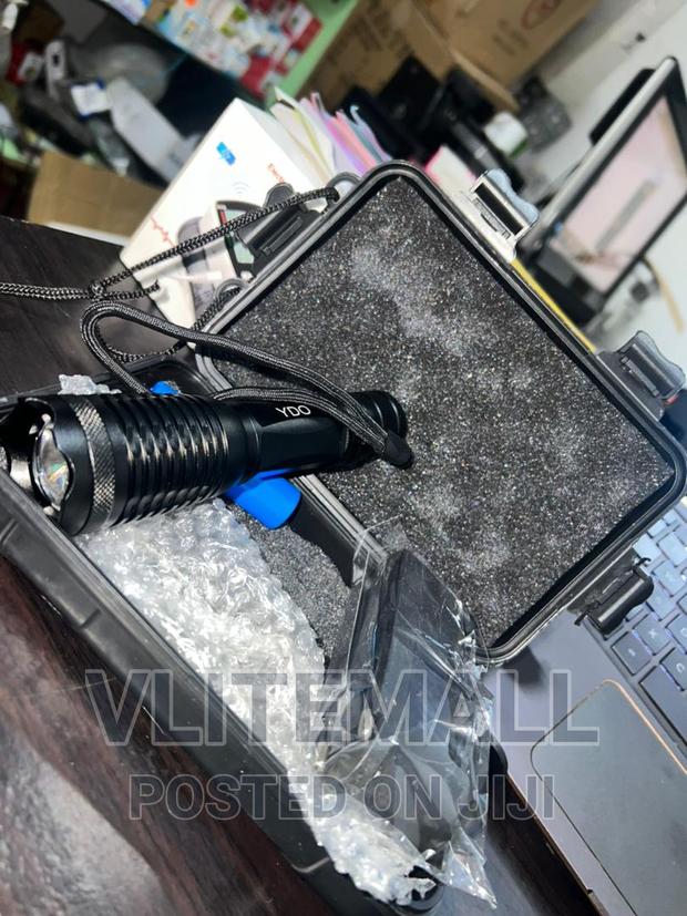 Brillante LED Torchlight · Photo 2