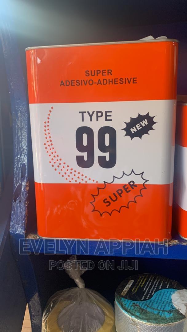 99 Glue Super · Photo 2