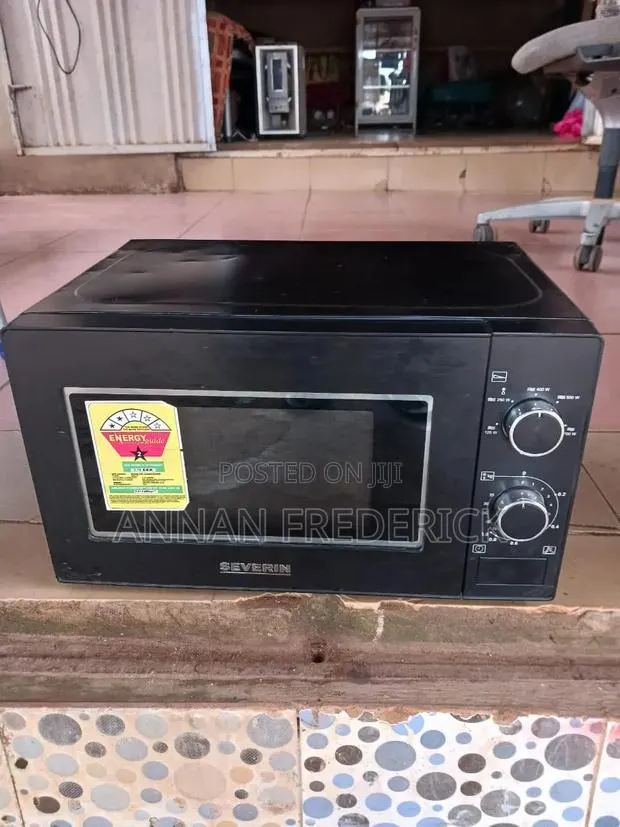 Microwave for Sale Negotiable · Photo 1