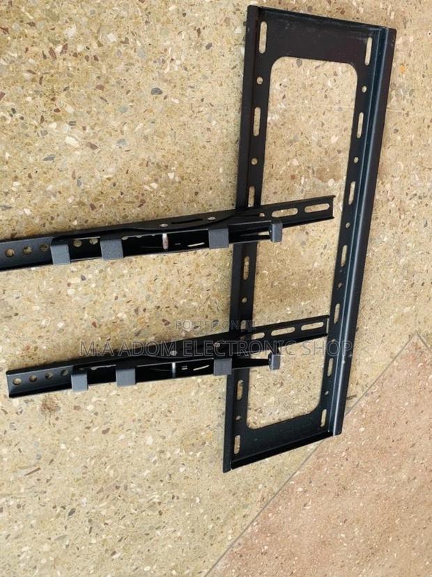 Reliable and Affordable Full Motion Adjustable Mount,32”-70” · Photo 1