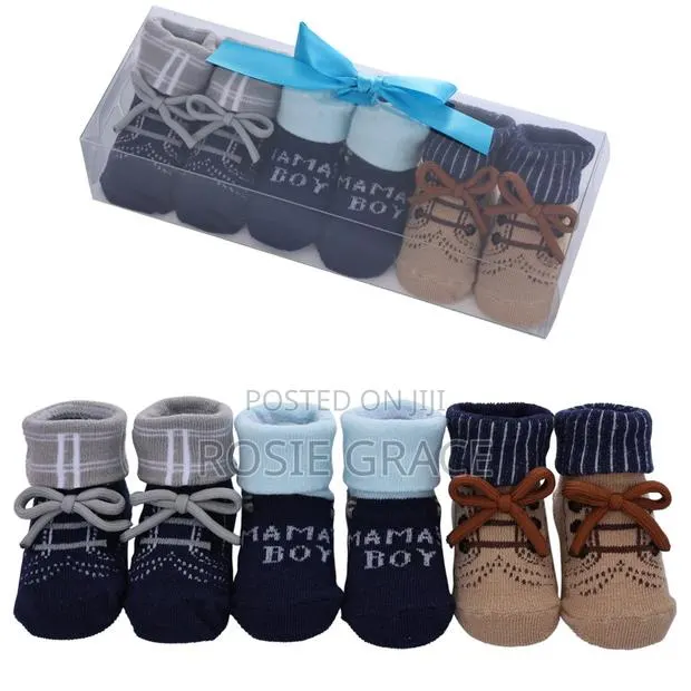 3 Pair Baby Shoe Socks · Photo 1