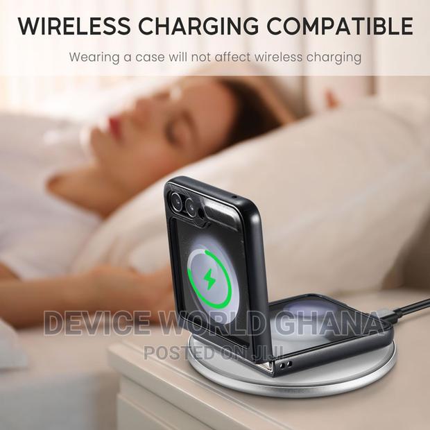 Caseme Leather Case for Samsung Z Flip 5 · Photo 3