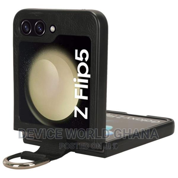 Cross Leather Case for Samsung Z Flip 5 · Photo 2