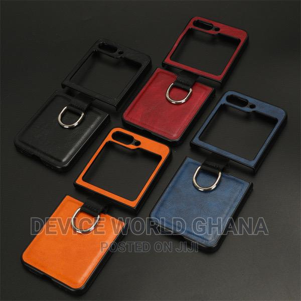 Cross Leather Case for Samsung Z Flip 5 · Photo 1