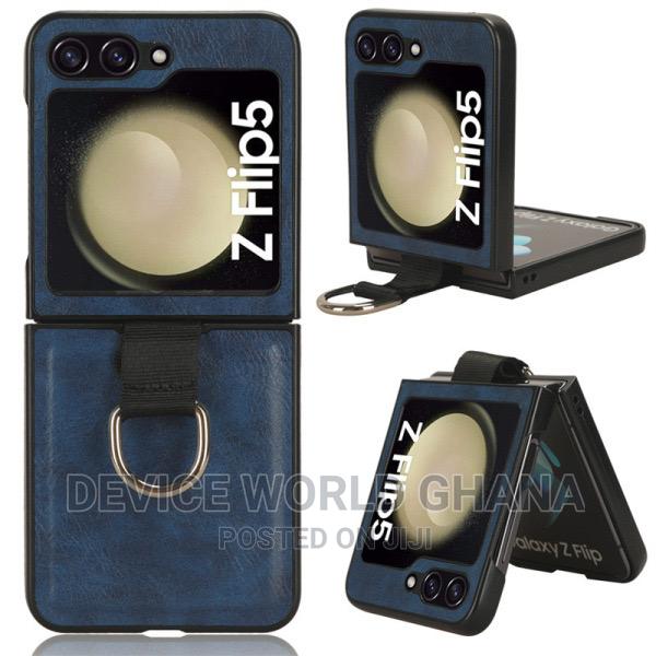 Cross Leather Case for Samsung Z Flip 5 · Photo 5