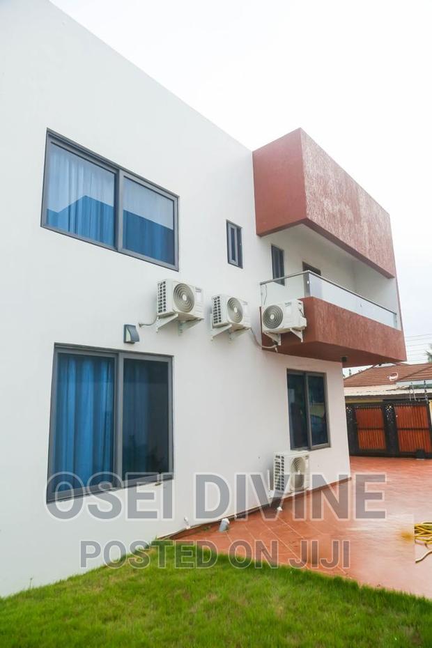 For Sale Luxurious 4-Bedrooms Furnished House · Photo 1