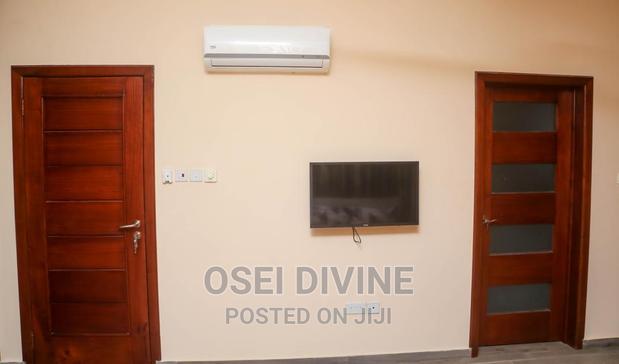 For Sale Luxurious 4-Bedrooms Furnished House · Photo 3