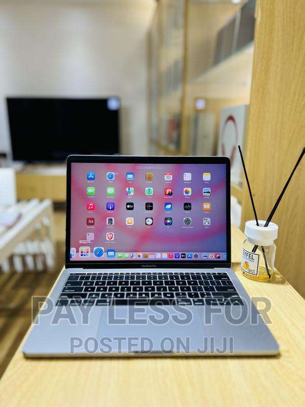 Laptop Apple MacBook Pro 2017 8GB Intel Core i5 SSD 512GB · Photo 3