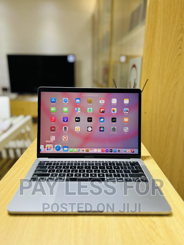 Laptop Apple MacBook Pro 2017 8GB Intel Core i5 SSD 512GB · Photo 1