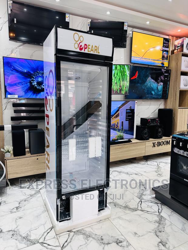 Chilled Elegance Sleek Display Fridge PVC 424-2b. Pearl · Photo 1