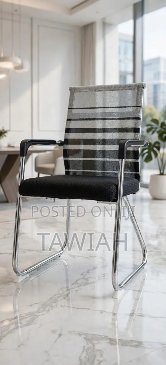 Economic Pulpit Chair · Photo 1
