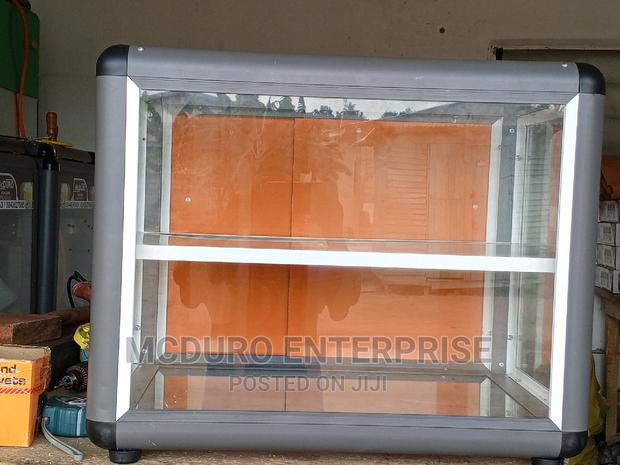 Glass Showcase · Photo 2