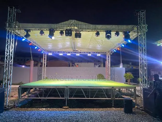 Stage And Lighting Set Up · Photo 2