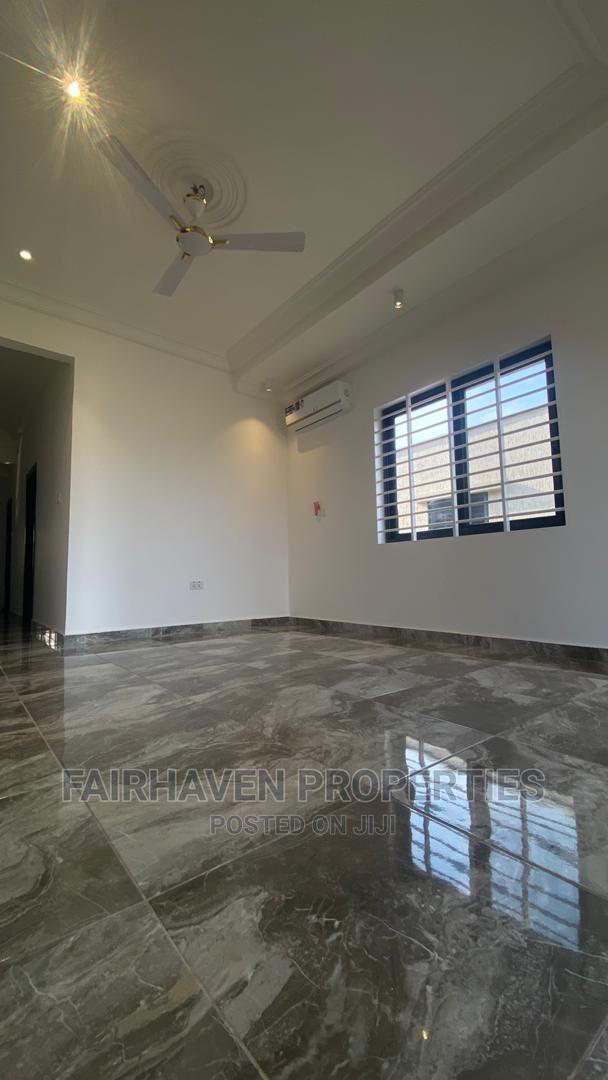2bdrm Apartment in Atomic, Madina for rent · Photo 6