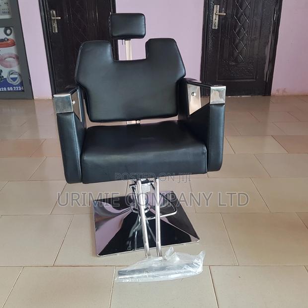 Quality Styling Chair for All Setups · Photo 5