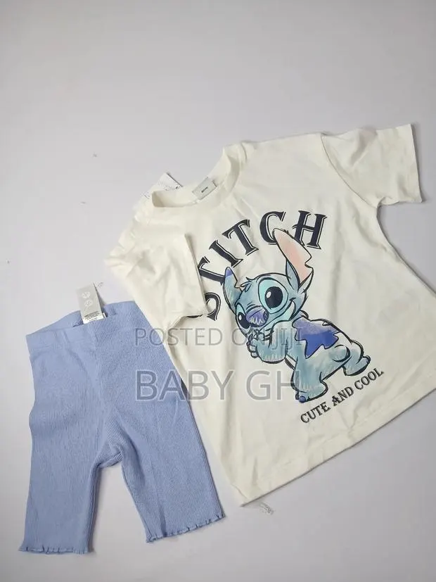 Disney Girls 2 Piece Set · Photo 1