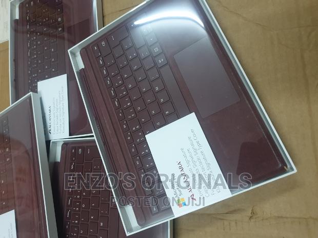 Surface Pro Signature Keyboard Pro 3 to 7 New Burgundy · Photo 1