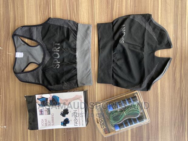 Set of Ladies Gym Wear at Cool Price · Photo 5