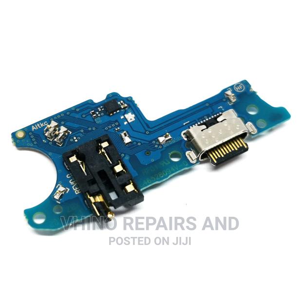 Original Samsung A02 Charging System · Photo 2