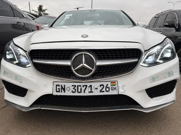 Mercedes-Benz E350 2015 White · Photo 1