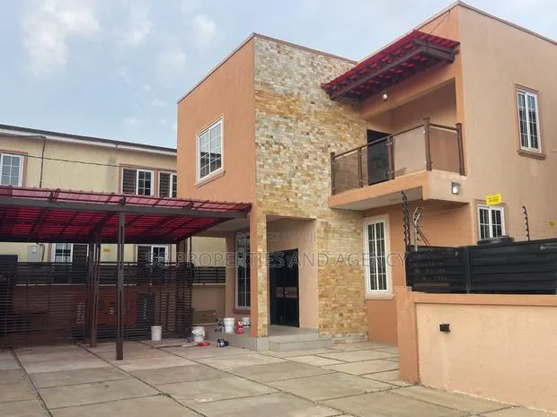 4bdrm Mansion in Spintex Palace Mall, Airport Residential Area for rent · Photo 1