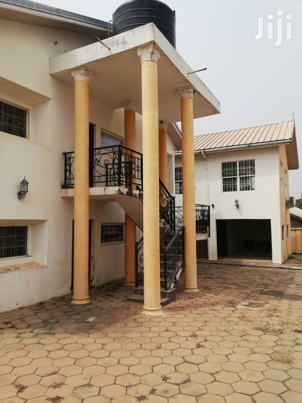 Five Bed Room House at Poku-Kurom for Sale · Photo 5