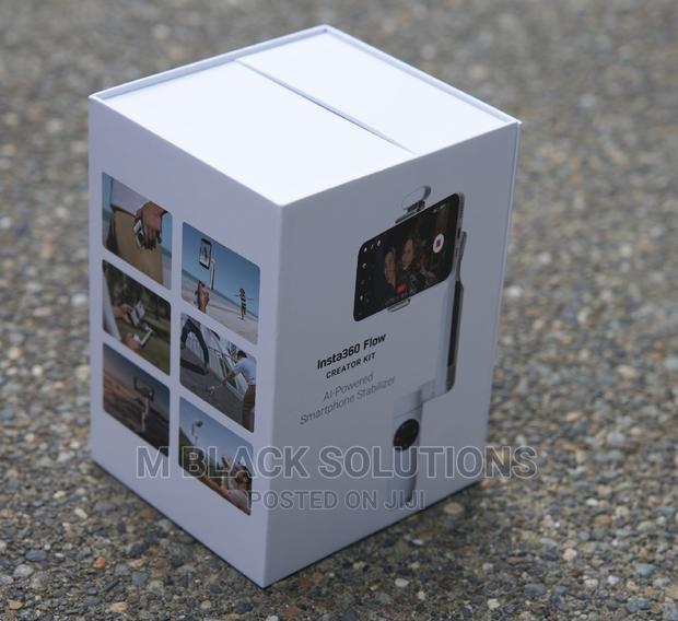 Insta360 Flow Smartphone Gyimbal Stabilizer Creator Kit · Photo 2
