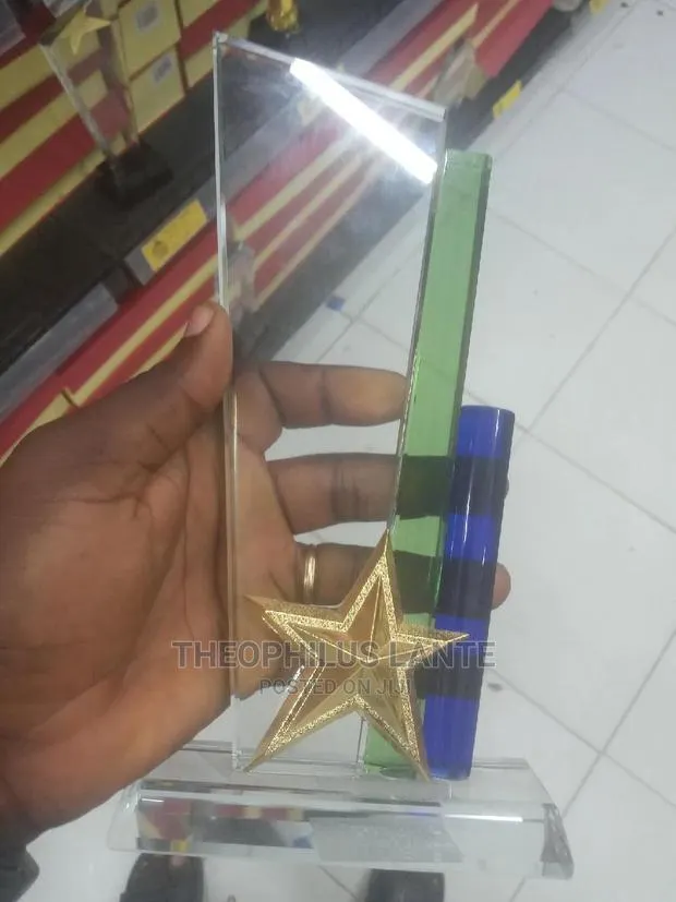 Awards Glass Plaque · Photo 1