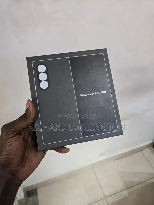 New Samsung Galaxy Z Fold8 Ultra 512 GB Graphite · Photo 1