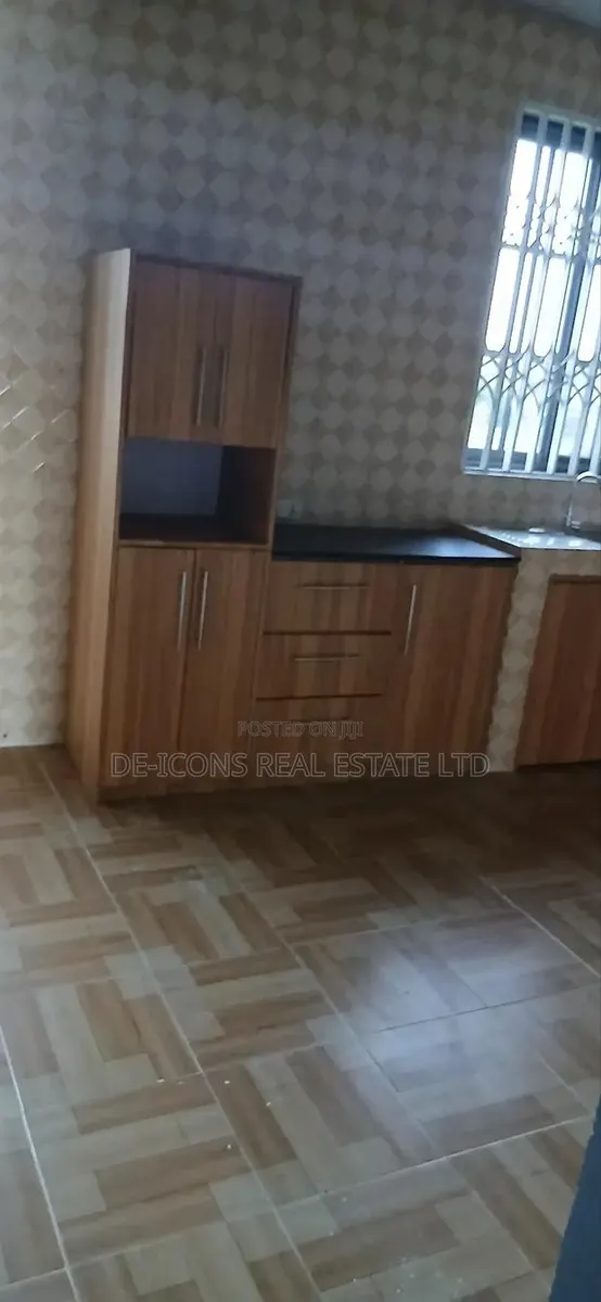 2bdrm Apartment in De-Icons Real Estate, Awutu Senya East Municipal · Photo 1