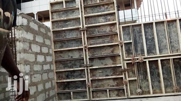 Retaining Wall/Formwork/Shutter/Deckin/Slabs/Scaffold/Gutter · Photo 2