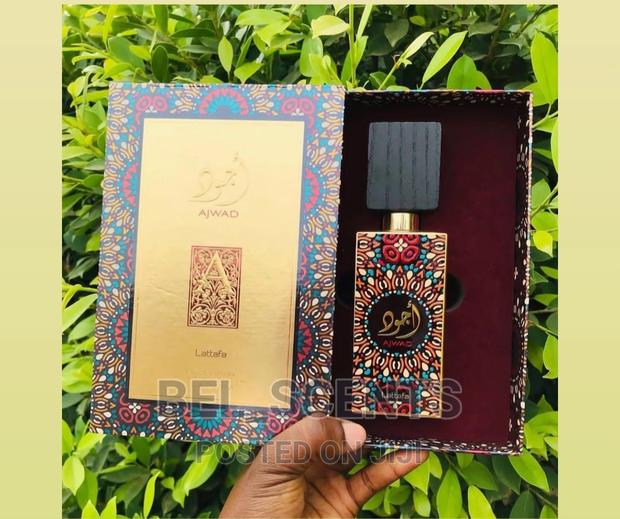 Ajwad Lattafa Perfume · Photo 1