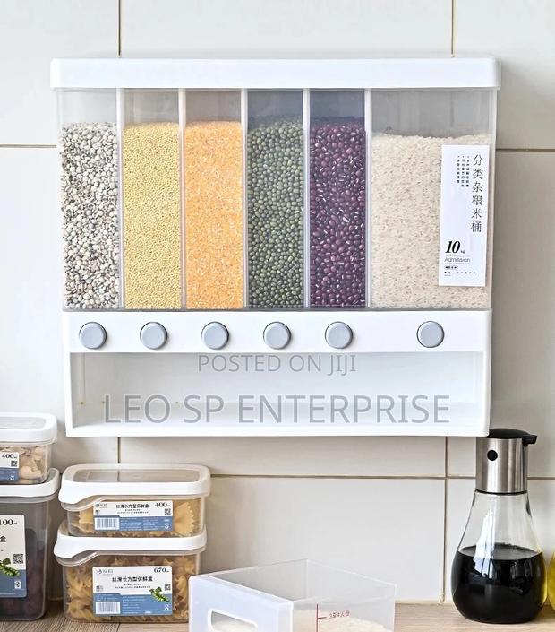 10kg Cereal Dispenser · Photo 2