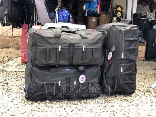 Omaya Trolling Duffel Traveling Bag Large Size at Plbagsgh · Photo 3