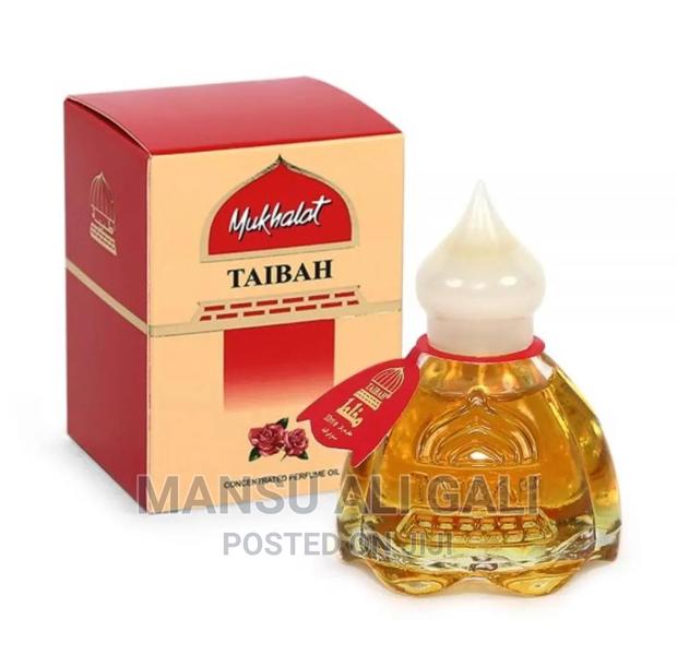 Blue Stone and Taibah Perfume Oil · Photo 2