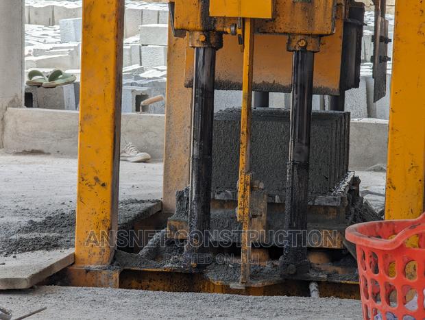 5 Inches Hollow and Solid Blocks · Photo 1