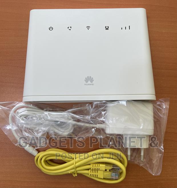 Huawei B311-8a2e Universal 3g/4g Lte 150 MBPS Wi-Fi Router · Photo 3