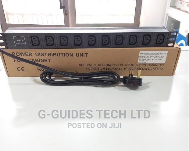 10way C13 Pdu Extension Board With Surge Protector · Photo 1