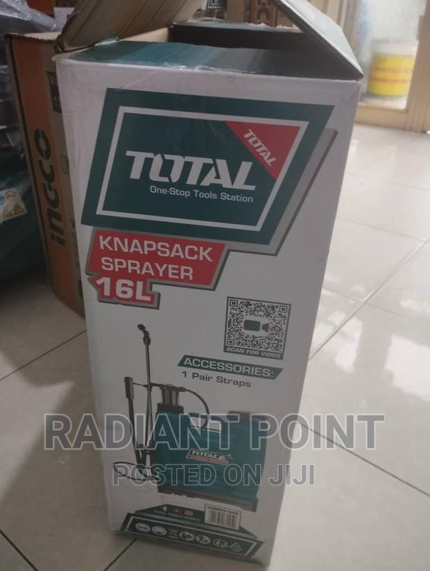 Total Knapsack Sprayer 4 Spray Patterns · Photo 2