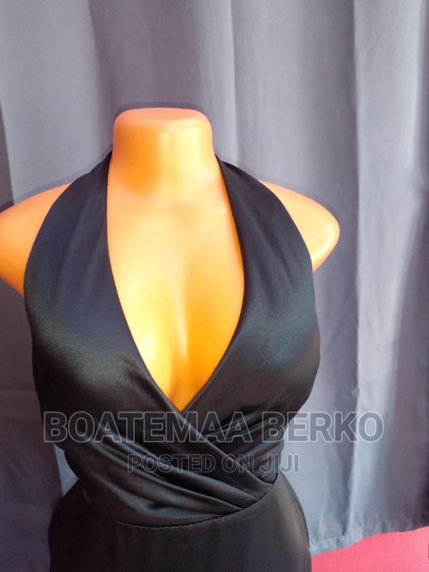 Womens Bare Back Dress · Photo 2