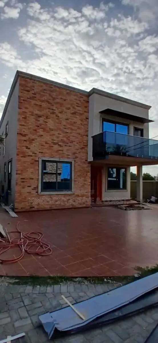 4bdrm House in Eco-Bank-Area, West Legon for sale · Photo 1